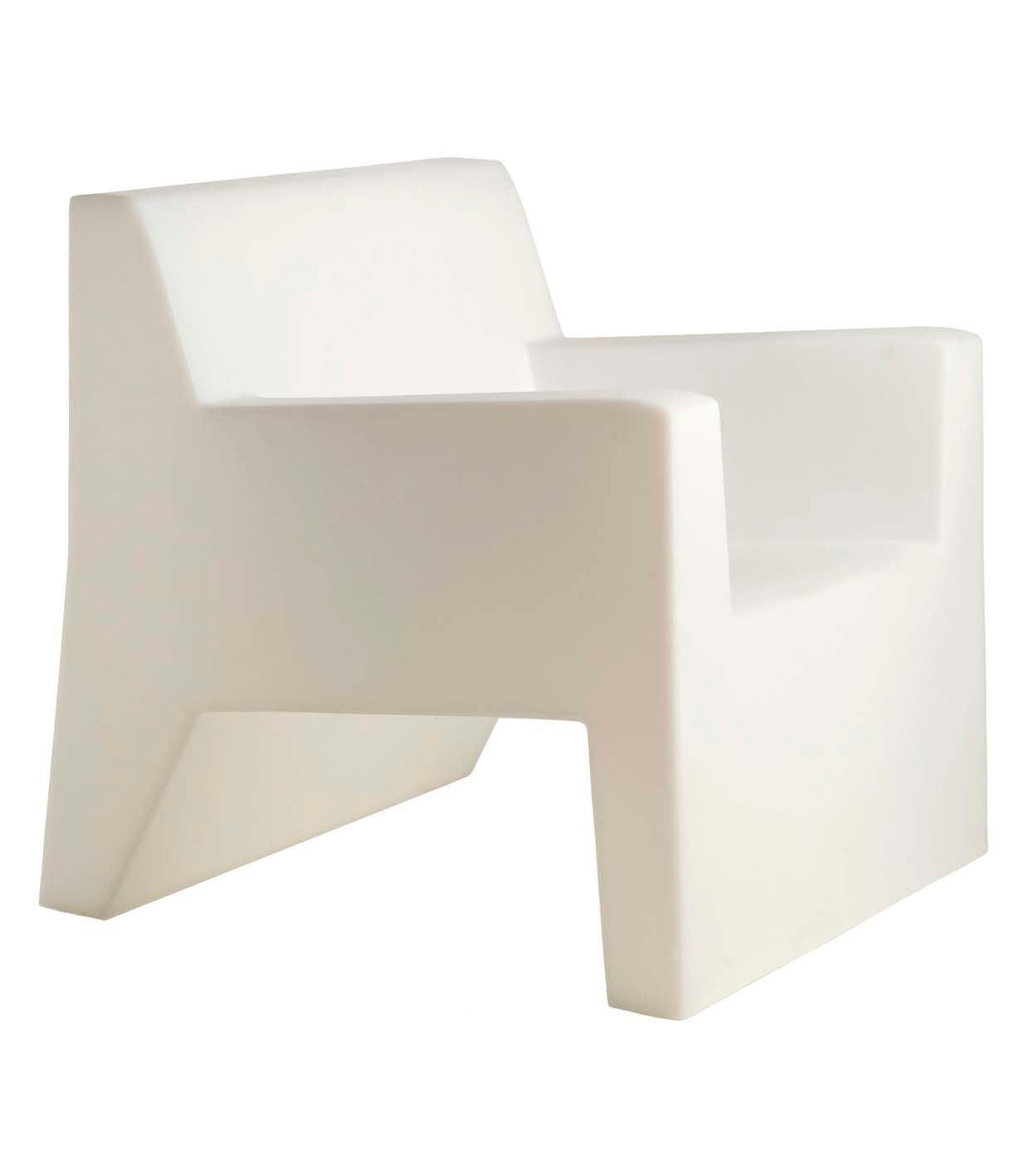 Jut Lounge Chair