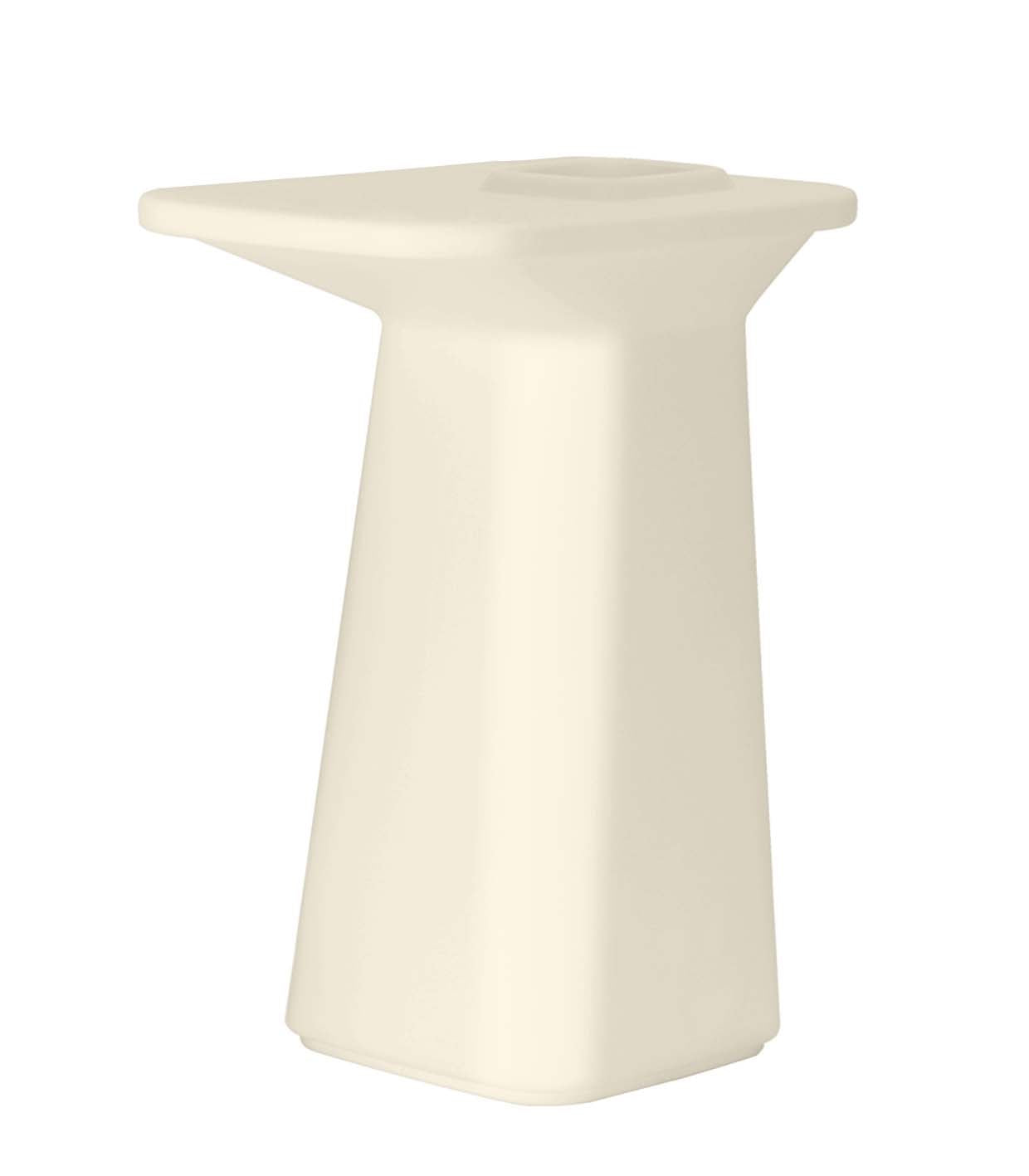 Noma Bar Table