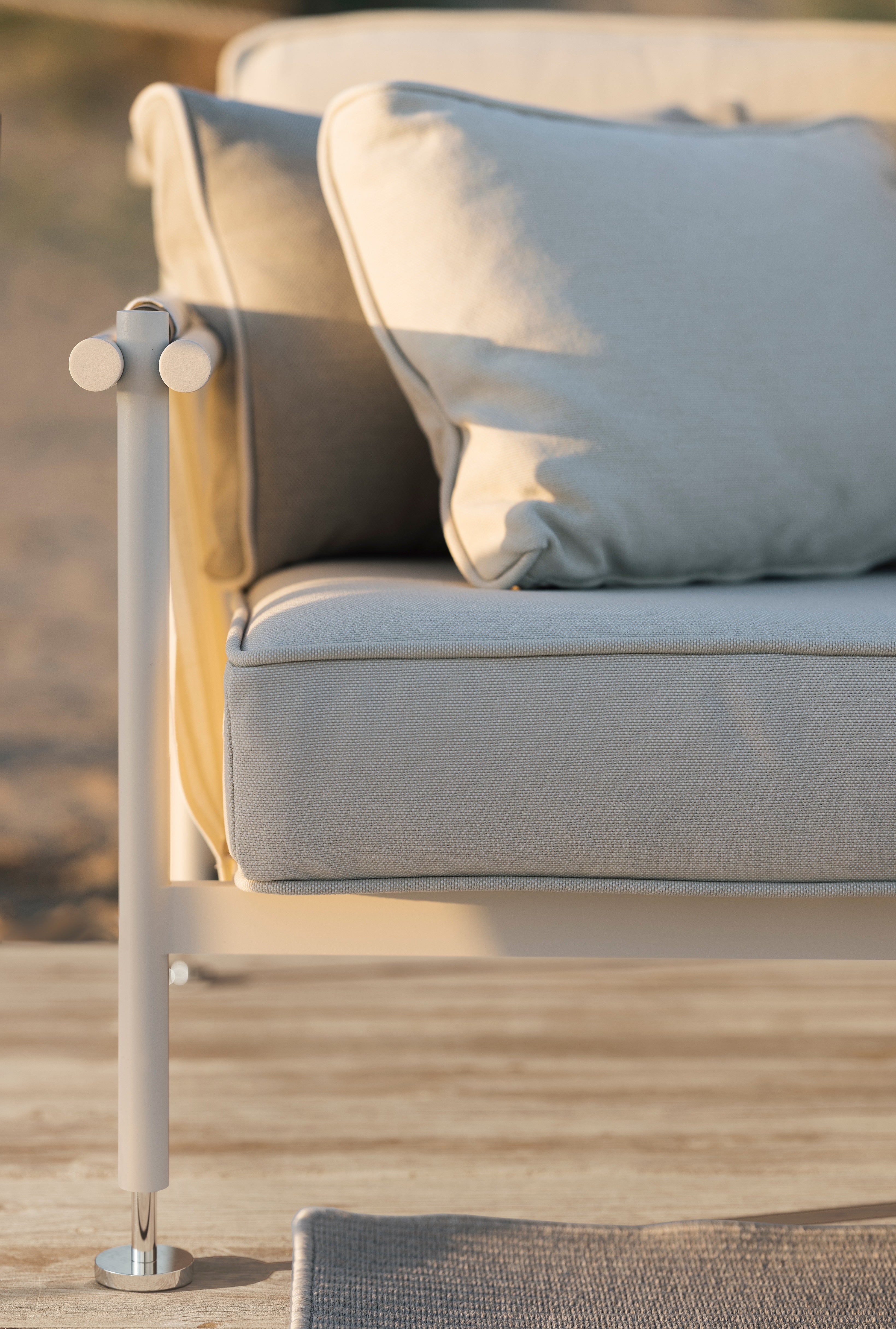 Hamptons Sectional Left Armrest